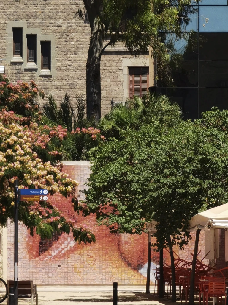 Barcelona Architecture Walks Kiss Route