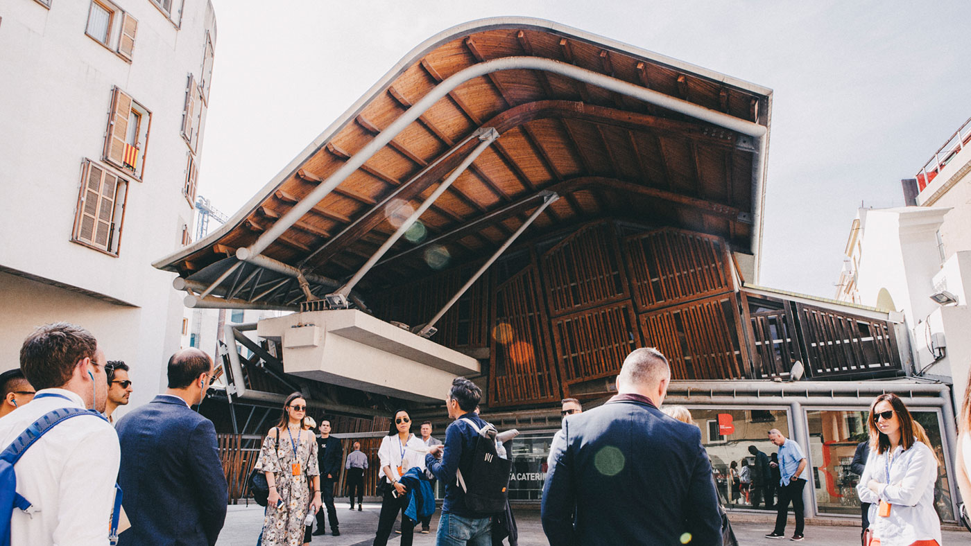 The week Portfolio considers our BARCELONA ARCHITECTURE WALKS one of the best tours in Europe.